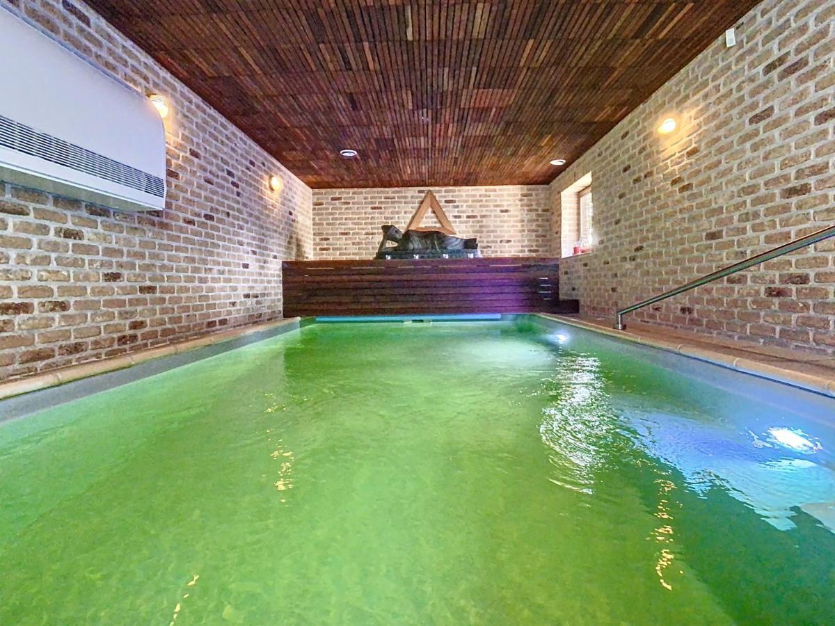 Au Calme - Duplex 3 Ch - 5 Pers Avec Piscine Interieure 32c Namur - 5 Min E42 Sortie 12 Namur Ouest *