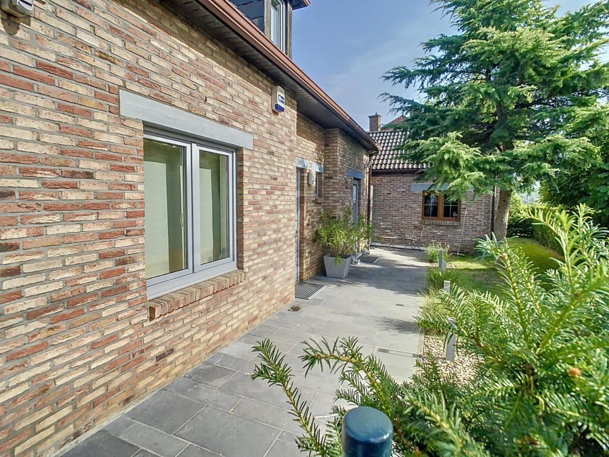 Au Calme - Duplex 3 Ch - 5 Pers Avec Piscine Interieure 32c Namur - 5 Min E42 Sortie 12 Namur Ouest Apartment Floreffe