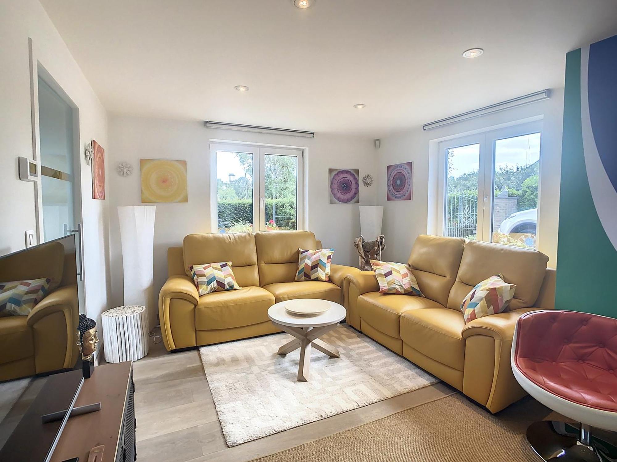 Au Calme - Duplex 3 Ch - 5 Pers Avec Piscine Interieure 32c Namur - 5 Min E42 Sortie 12 Namur Ouest * Floreffe