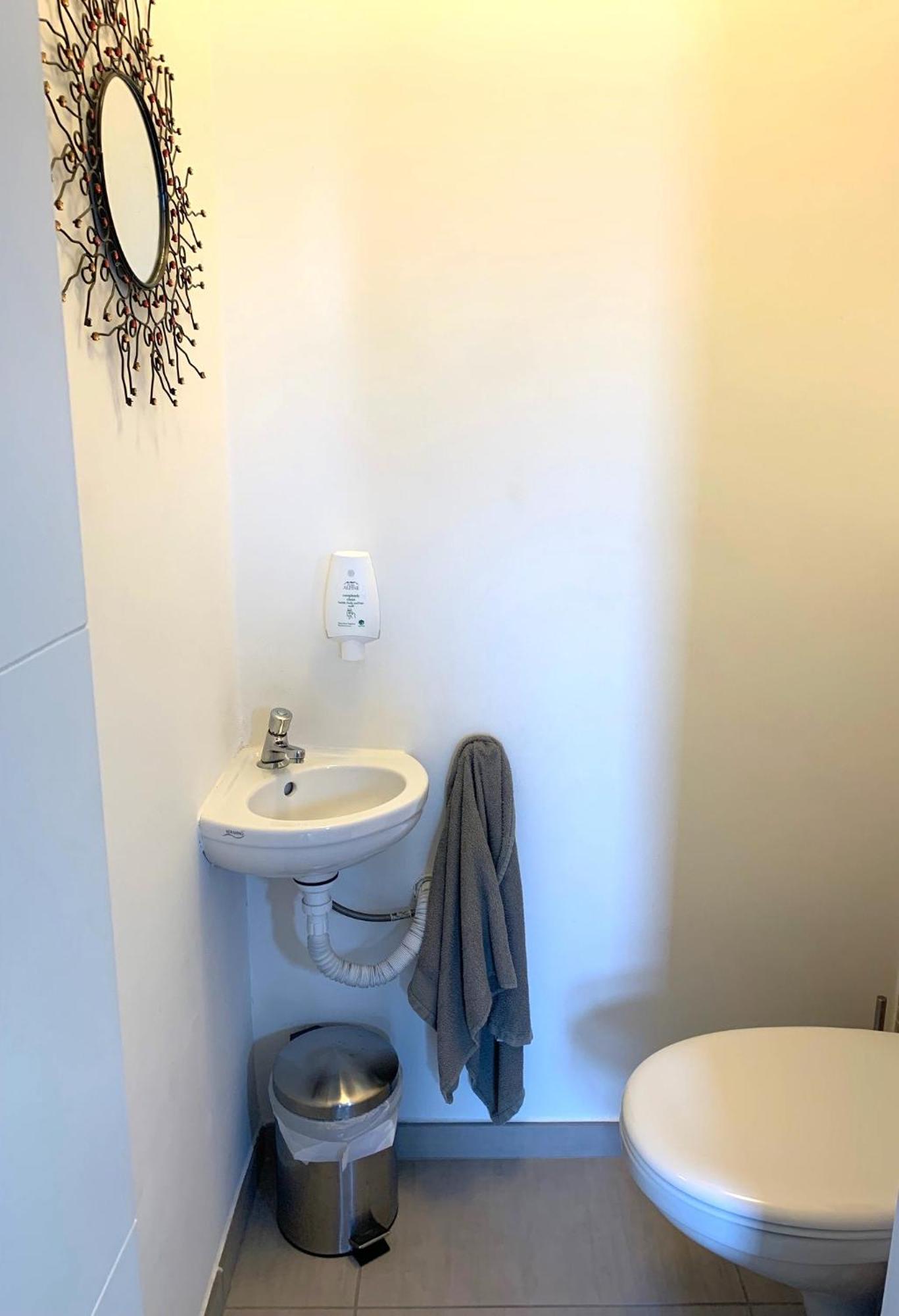 Au Calme - Duplex 3 Ch - 5 Pers Avec Piscine Interieure 32c Namur - 5 Min E42 Sortie 12 Namur Ouest Floreffe