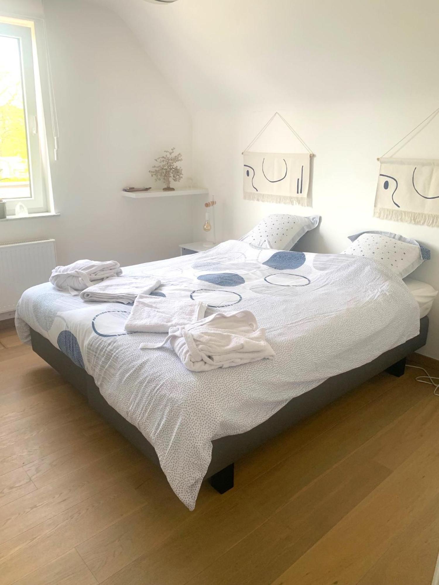 Apartment Au Calme - Duplex 3 Ch - 5 Pers Avec Piscine Interieure 32c Namur - 5 Min E42 Sortie 12 Namur Ouest
